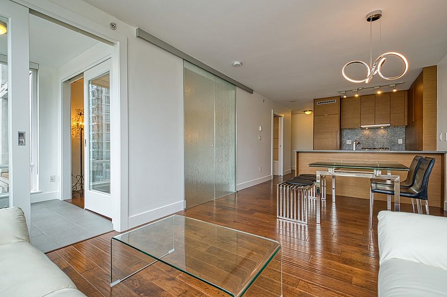 1104 565 Smithe Street Vancouver, BC - 8