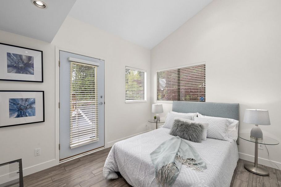 3690 Rutherford Crescent North Vancouver, BC - 31