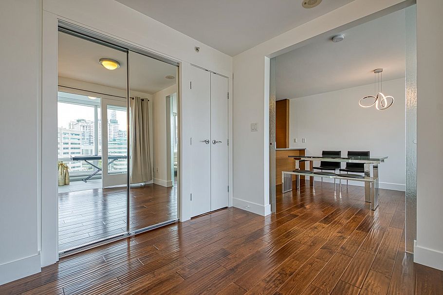 1104 565 Smithe Street Vancouver, BC - 18