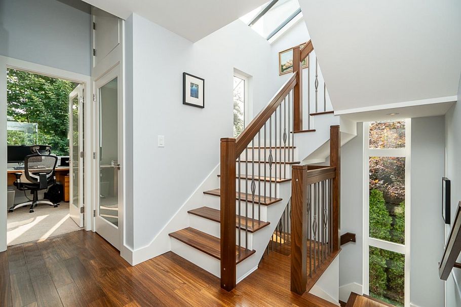 2007 Larson Road North Vancouver, BC - 24