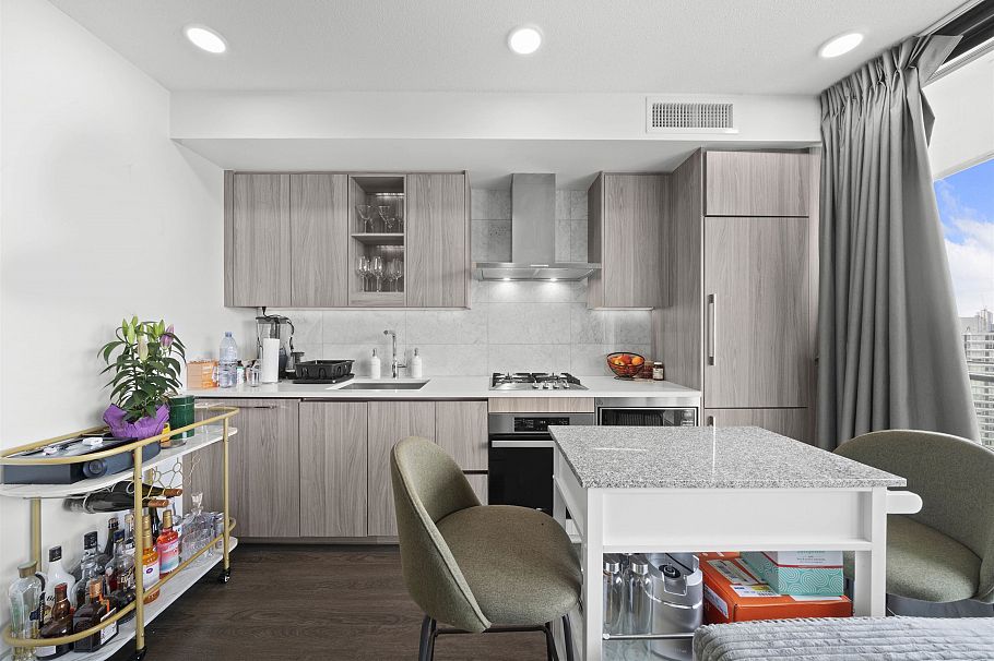 2304 89 Nelson Street Vancouver, BC - 15