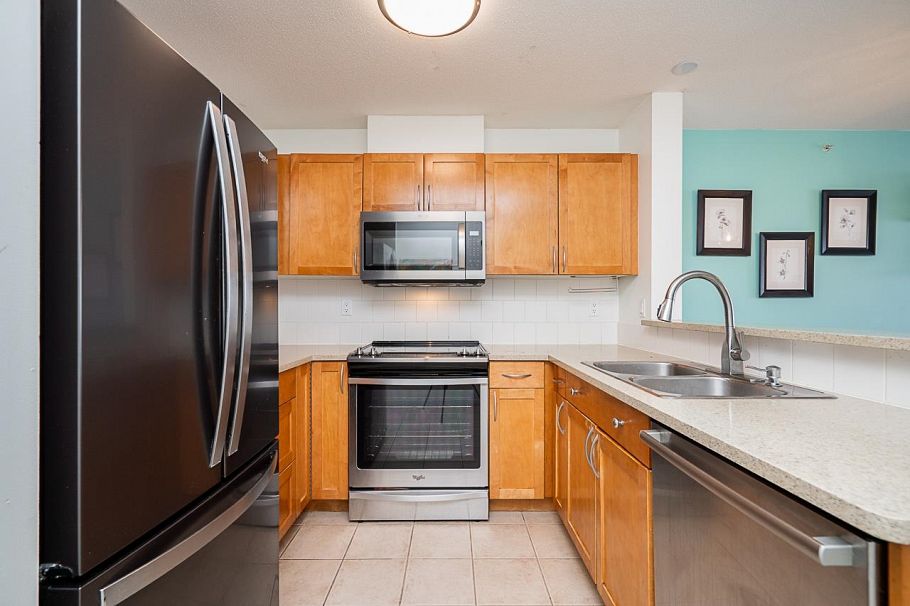 409 365 E 1st Street North Vancouver, BC - 6