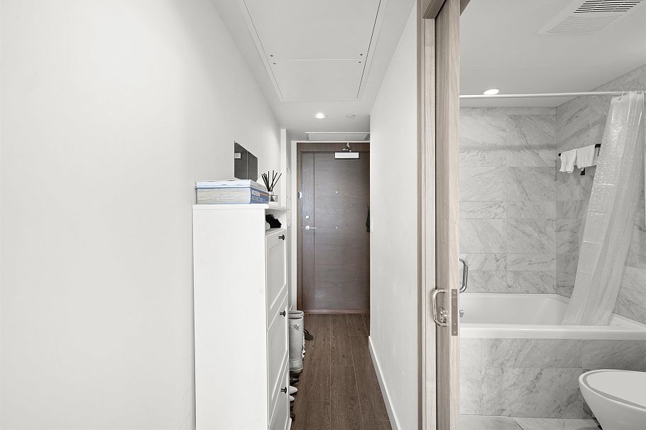 2304 89 Nelson Street Vancouver, BC - 6