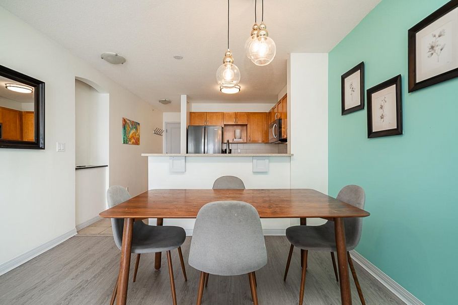 409 365 E 1st Street North Vancouver, BC - 16