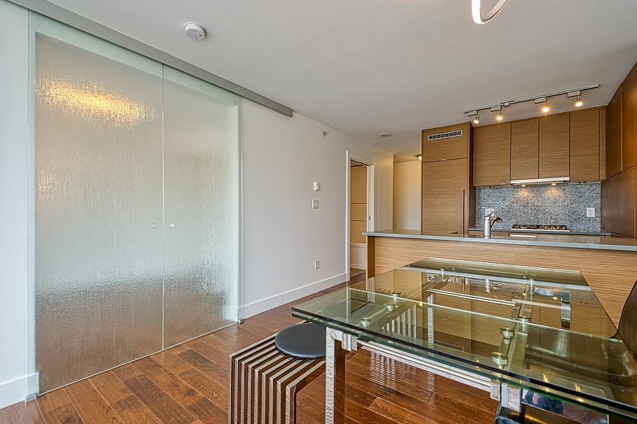 1104 565 Smithe Street Vancouver, BC - 10