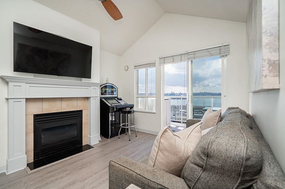 409 365 E 1st Street North Vancouver, BC - 12