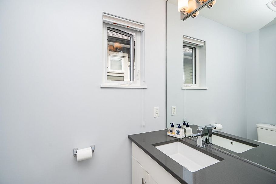 2007 Larson Road North Vancouver, BC - 23