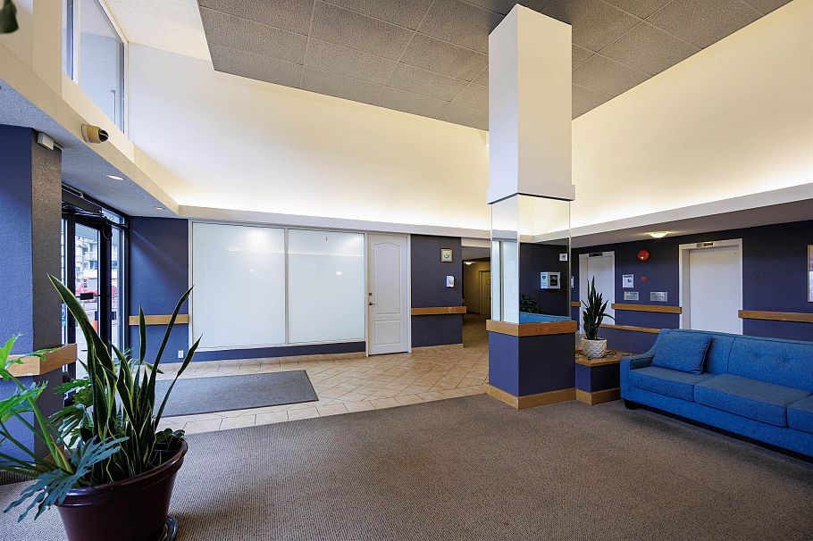 1001 2012 Fullerton Avenue North Vancouver, BC - 2