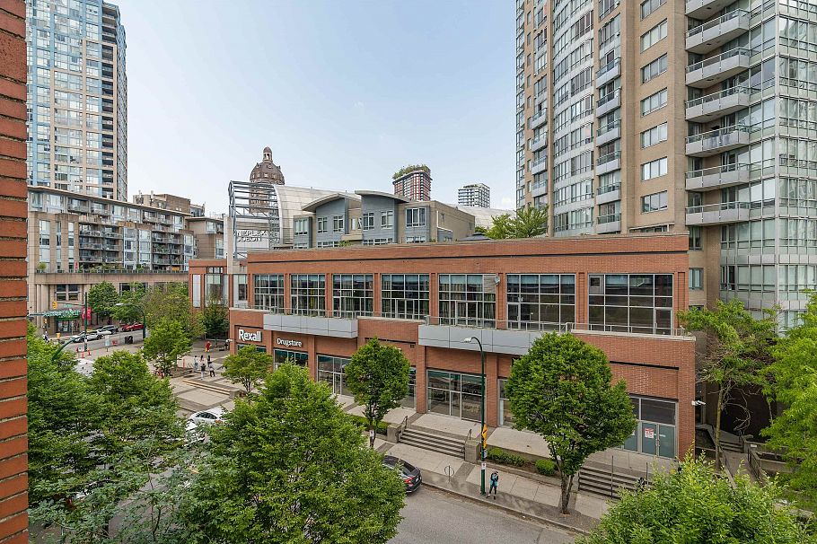 517 618 Abbott Street Vancouver, BC - 20
