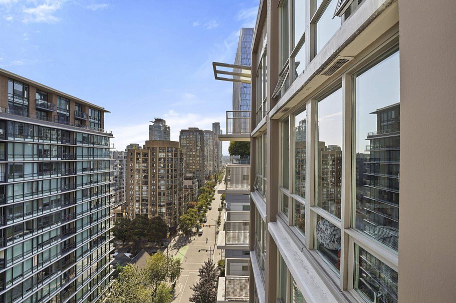 1708 1055 Richards Street Vancouver, BC - 11
