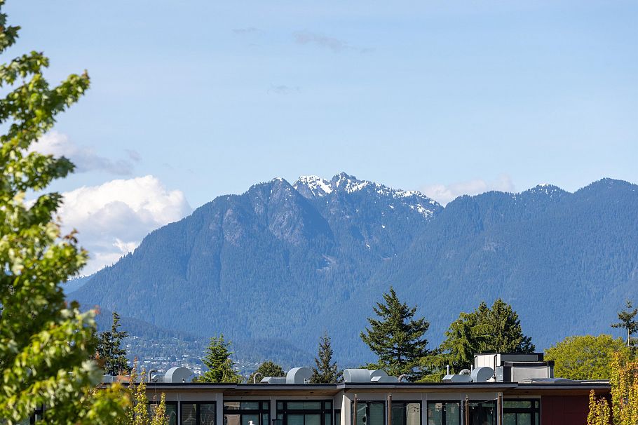 309 3668 W 10th Avenue Vancouver, BC - 13