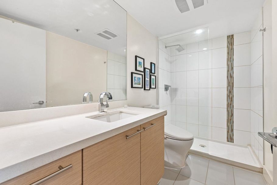 3197 St. George Street Vancouver, BC - 10