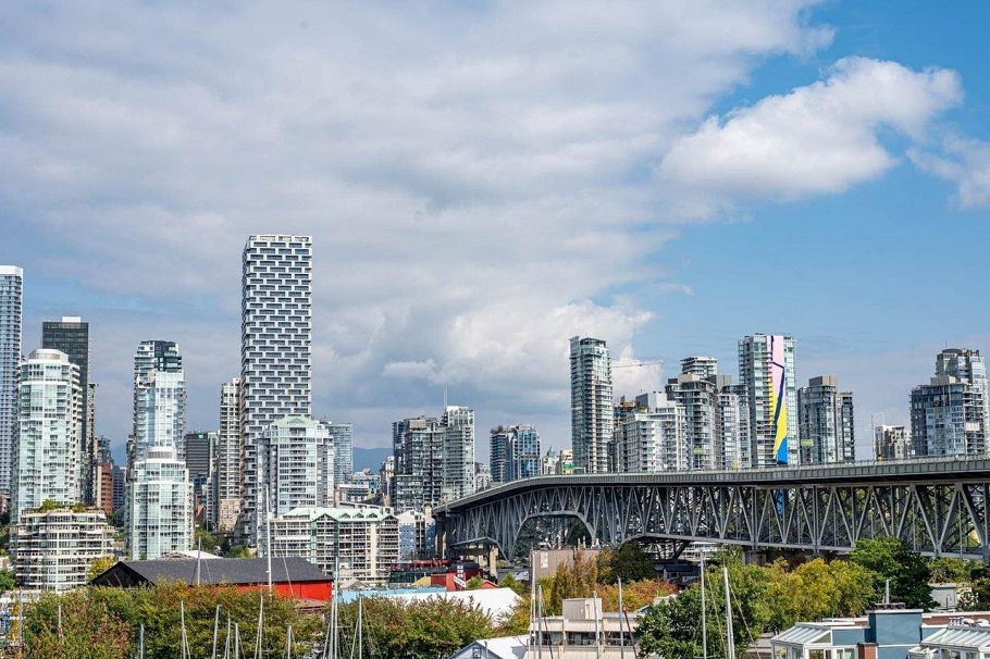 604 1508 Mariner Walk Vancouver, BC - 3