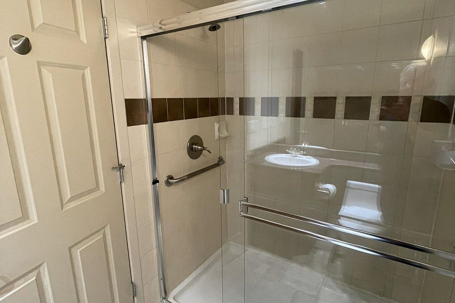 207 580 Raven Woods Drive North Vancouver, BC - 13