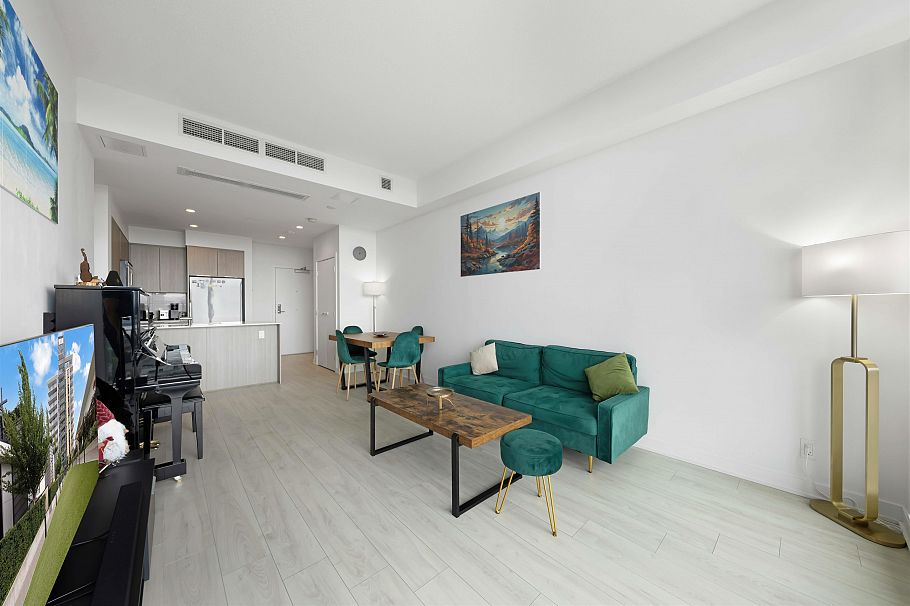 1604 1471 Hunter Street North Vancouver, BC - 12