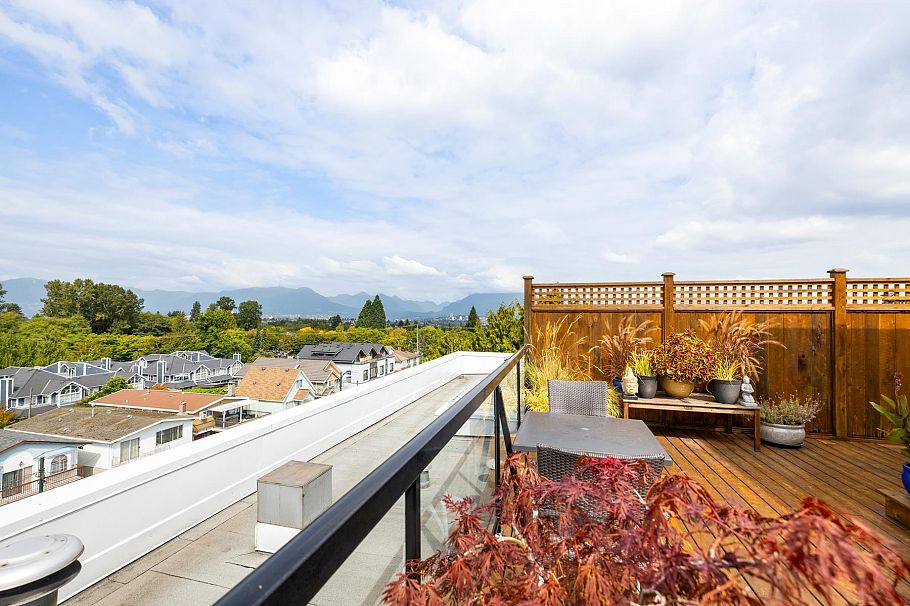 202 4590 Earles Street Vancouver, BC - 26