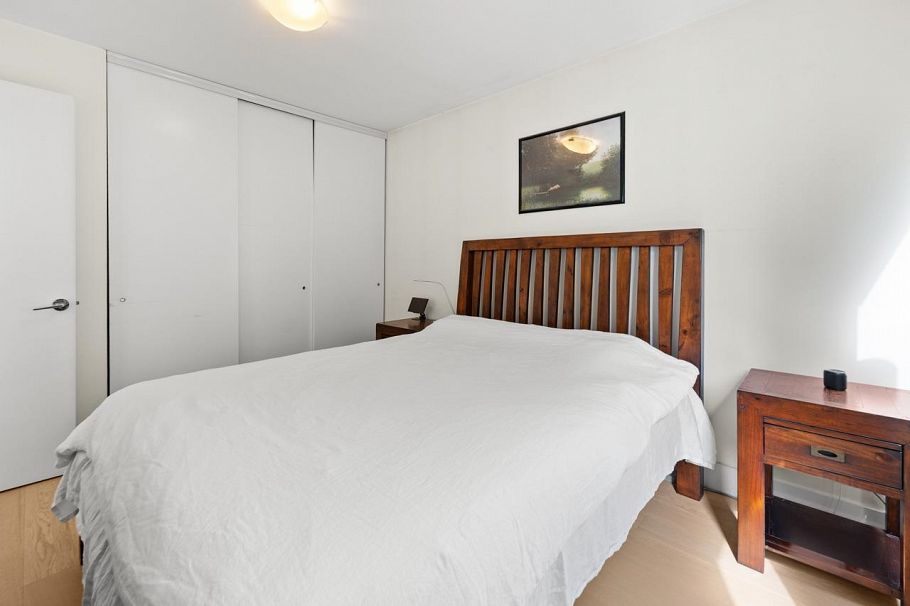 3197 St. George Street Vancouver, BC - 9