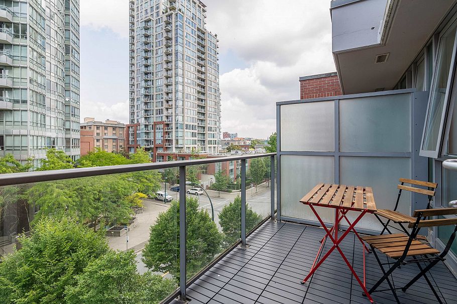 517 618 Abbott Street Vancouver, BC - 17