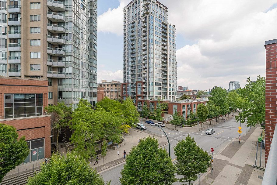 517 618 Abbott Street Vancouver, BC - 21