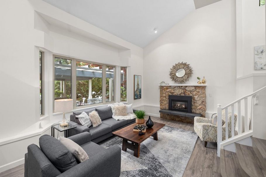 3690 Rutherford Crescent North Vancouver, BC - 6