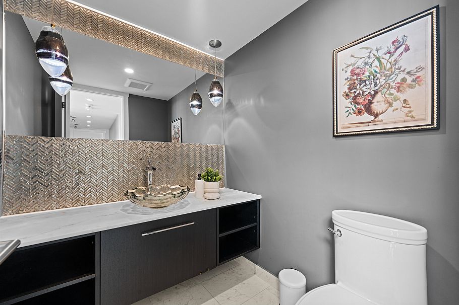 2403 1500 Howe Street Vancouver, BC - 30