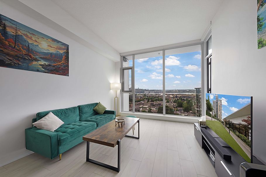 1604 1471 Hunter Street North Vancouver, BC - 10