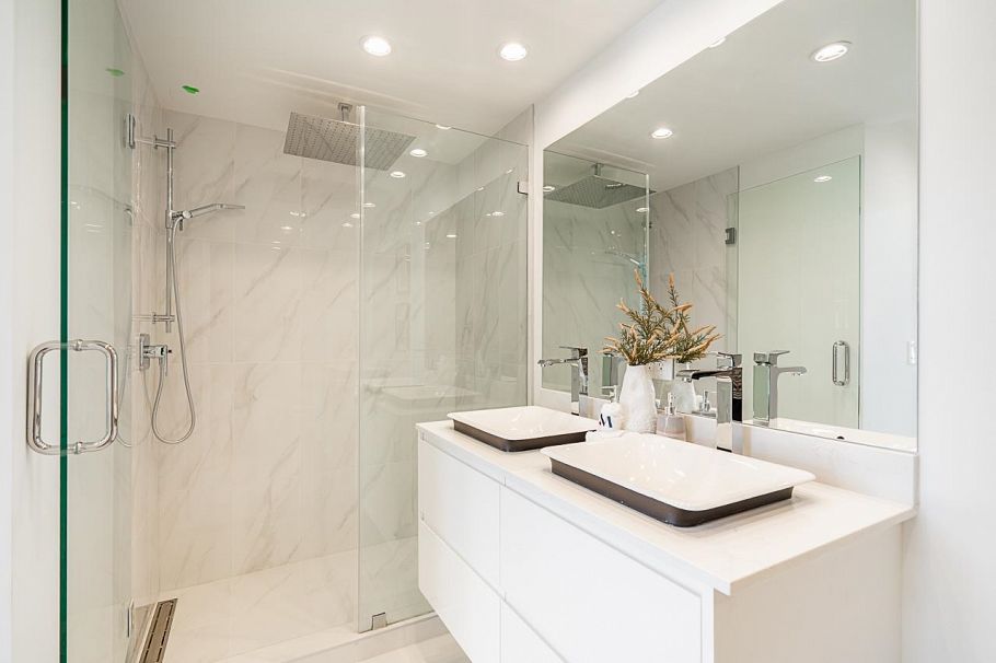 2 434 E 1st Street North Vancouver, BC - 12