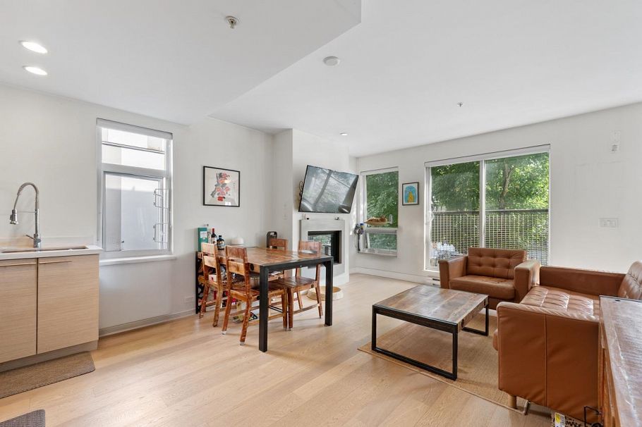 3197 St. George Street Vancouver, BC - 6