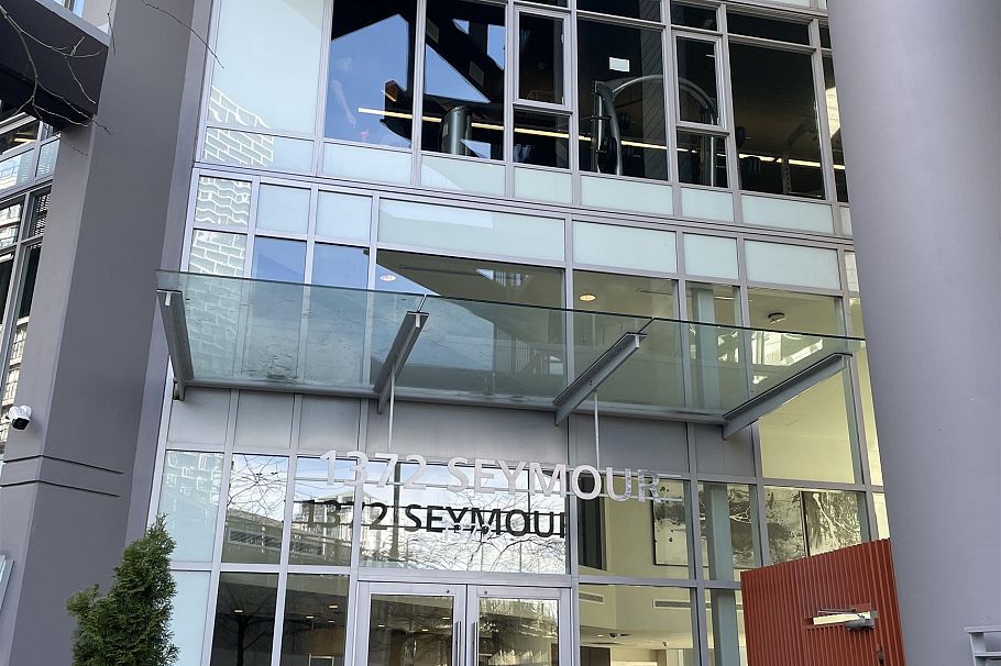 1201 1372 Seymour Street Vancouver, BC - 1