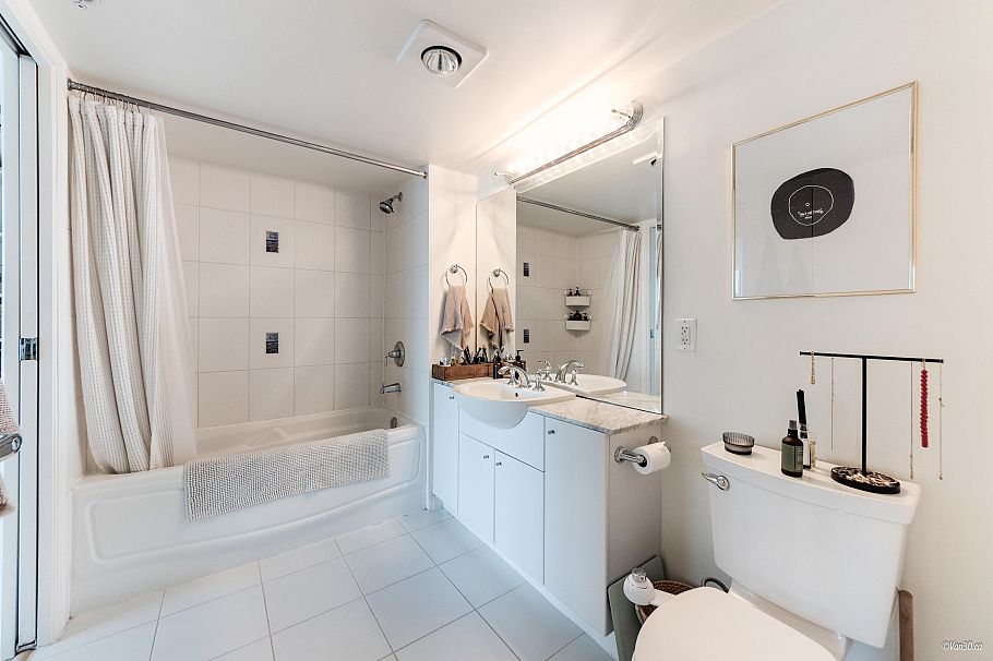 1002 188 E Esplanade Esplanade North Vancouver, BC - 18