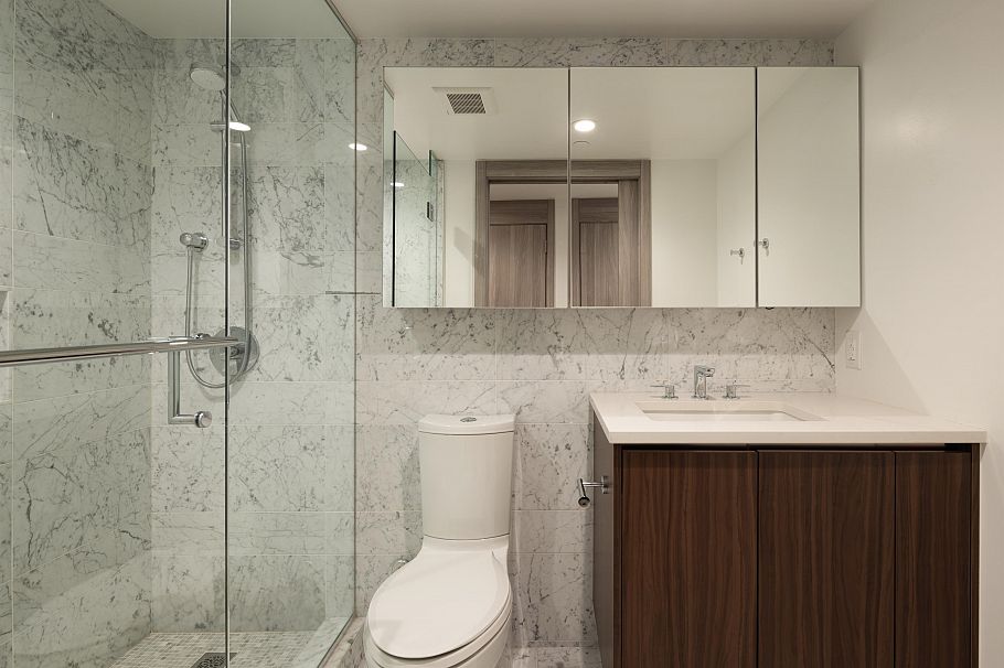 1013 1768 Cook Street Vancouver, BC - 24