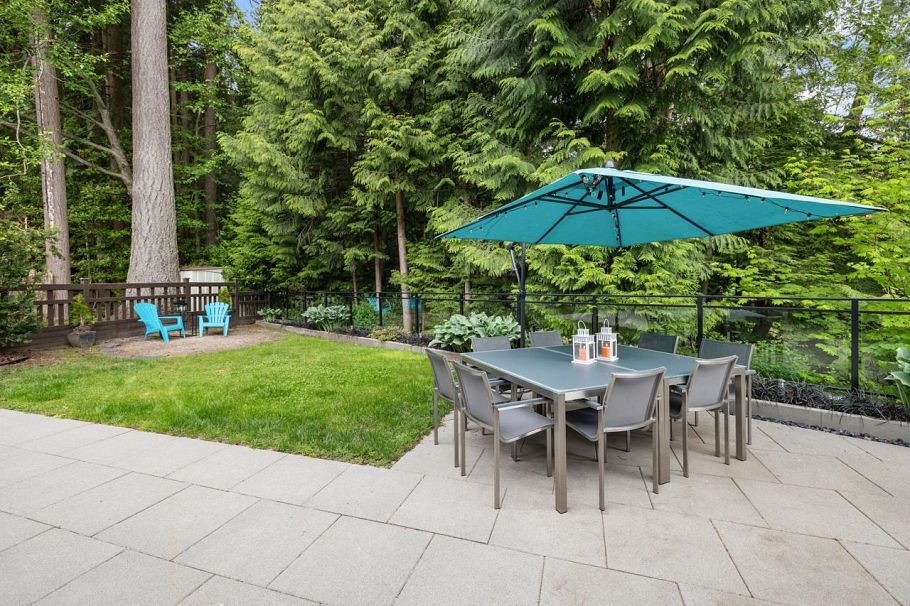 3690 Rutherford Crescent North Vancouver, BC - 35