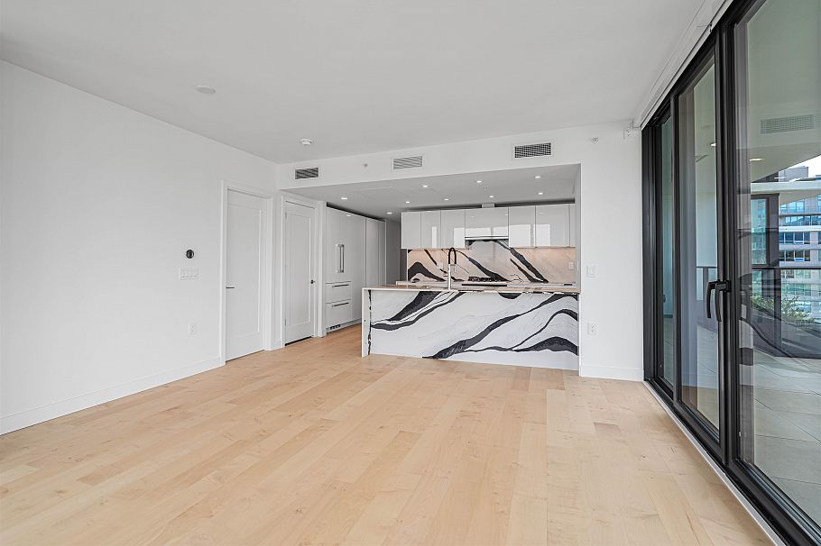 1309 135 E 13th Street North Vancouver, BC - 4