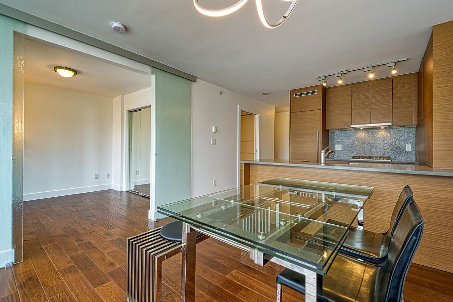 1104 565 Smithe Street Vancouver, BC - 9