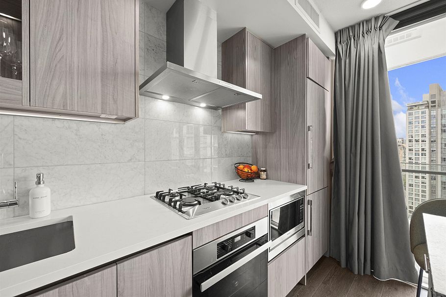 2304 89 Nelson Street Vancouver, BC - 12