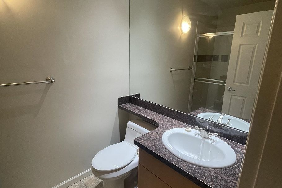 207 580 Raven Woods Drive North Vancouver, BC - 14