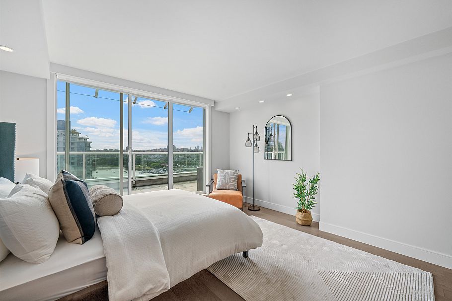 2403 1500 Howe Street Vancouver, BC - 18