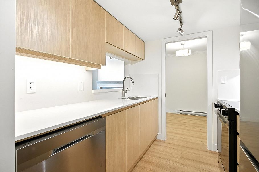 19 2885 E Kent Avenue North Vancouver, BC - 6