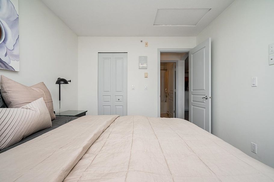 409 365 E 1st Street North Vancouver, BC - 20