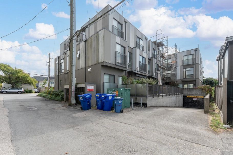 3197 St. George Street Vancouver, BC - 16