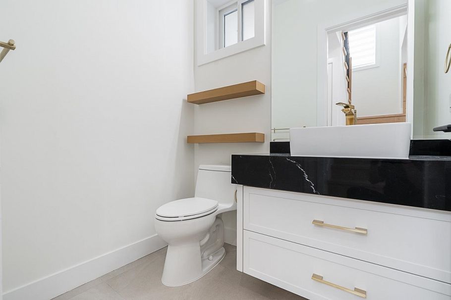 2 5304 Elgin Street Vancouver, BC - 13