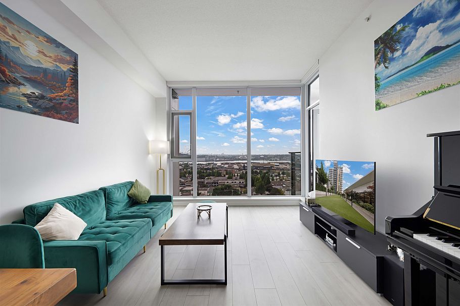 1604 1471 Hunter Street North Vancouver, BC - 11