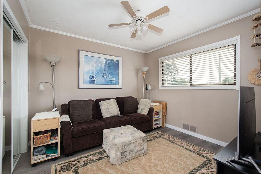 847 E 13th Street North Vancouver, BC - 17