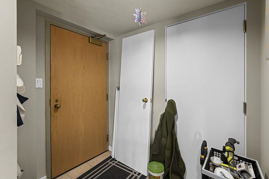 2005 1000 Beach Avenue Vancouver, BC - 13