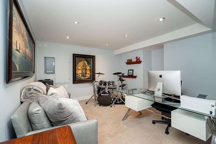 2007 Larson Road North Vancouver, BC - 29