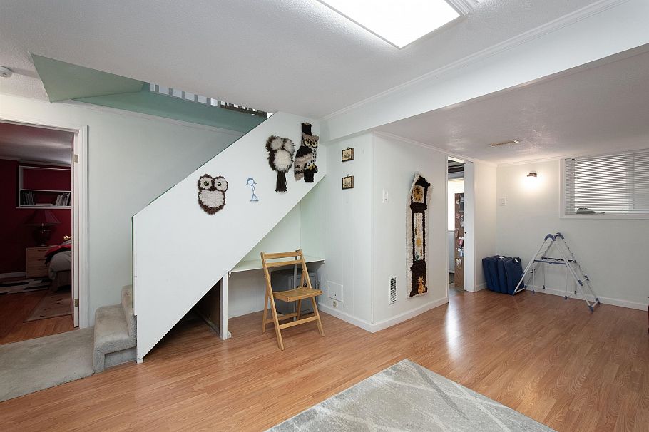 847 E 13th Street North Vancouver, BC - 19