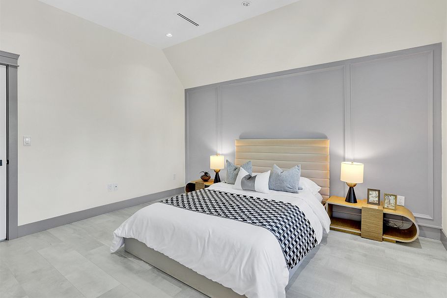 1008 E 24th Avenue Vancouver, BC - 12