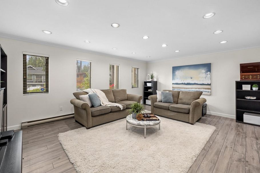 3690 Rutherford Crescent North Vancouver, BC - 22