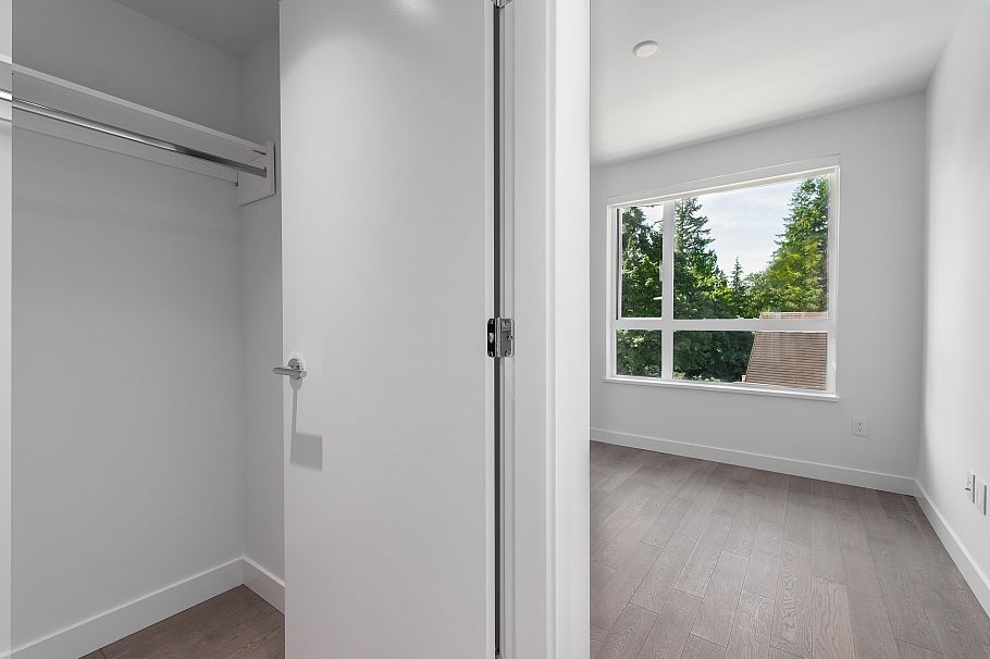 317 3220 Connaught Crescent North Vancouver, BC - 19