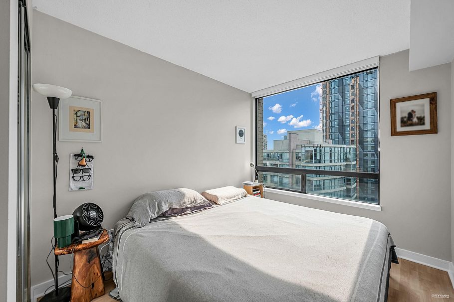 1504 1003 Burnaby Street Vancouver, BC - 15